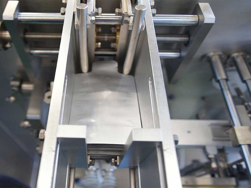 农药草莓社区网址的新地址储袋器