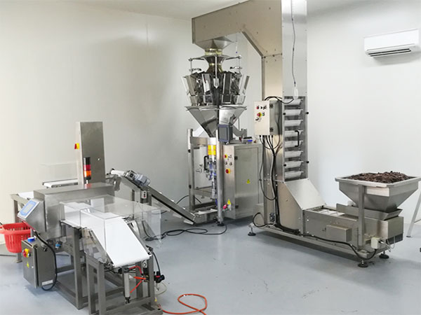 我司全自动草莓社区网址的新地址械设备生产厂家