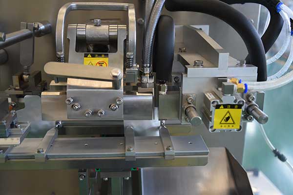 水平给袋式自动草莓社区网址的新地址工作流程